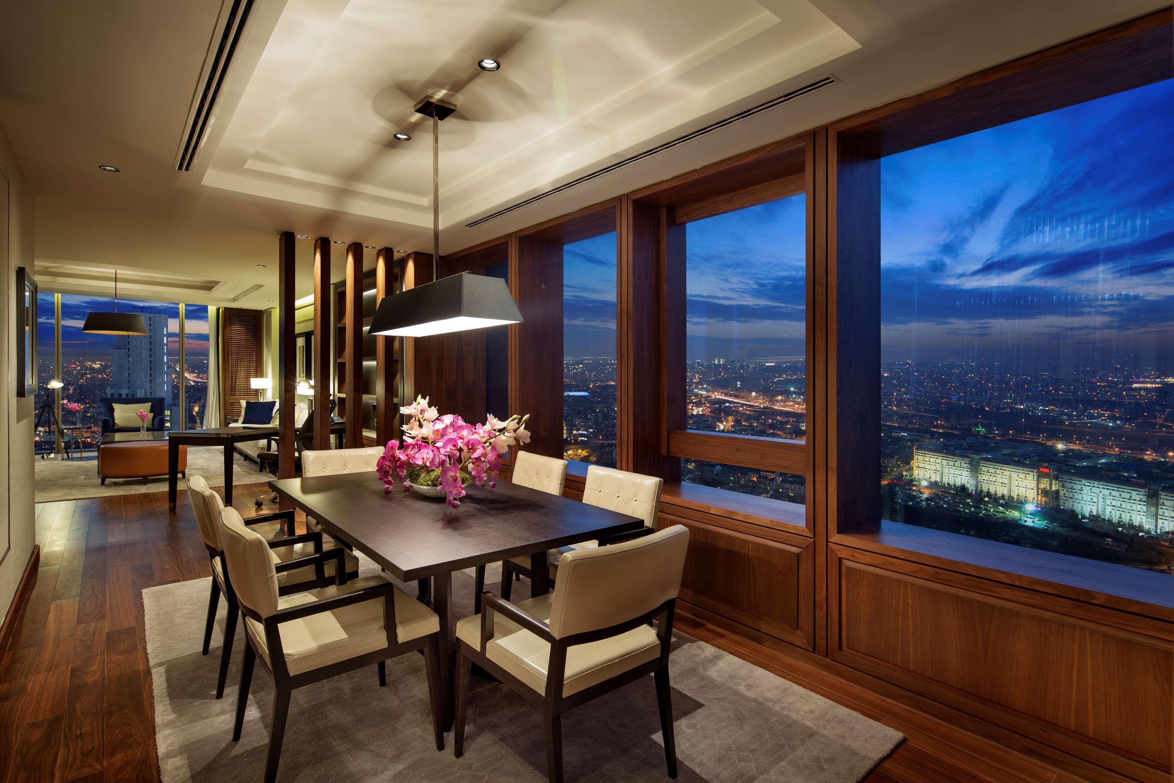 Hotel Hilton Istanbul Bomonti Exterior foto A suite at the Ritz-Carlton, Tokyo